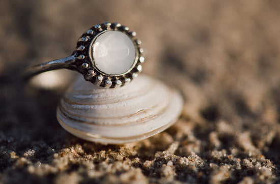 Discover the Purifying and Energizing Power of the Restorative Quartz Wrap Ring
